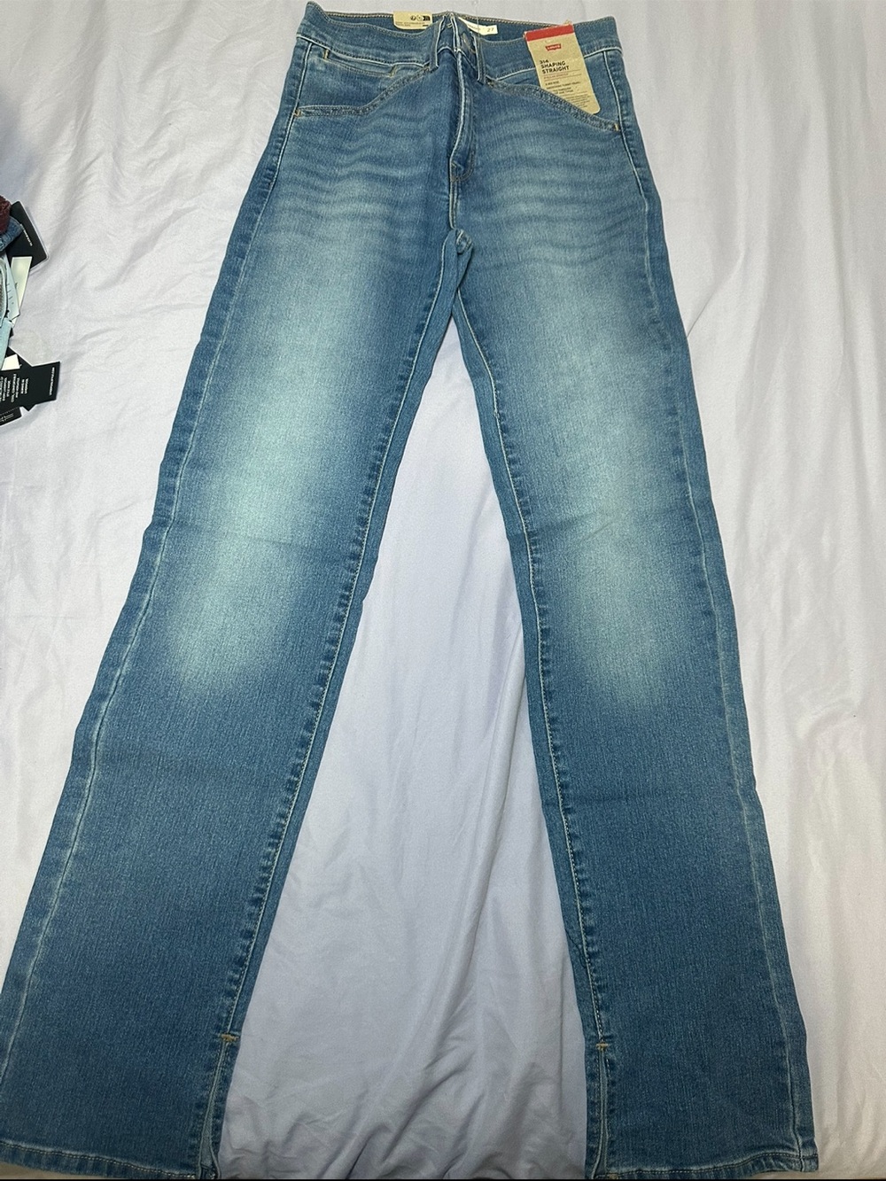 NWT Levi’s 314 Shaping Straight Leg Jeans Medium Wash